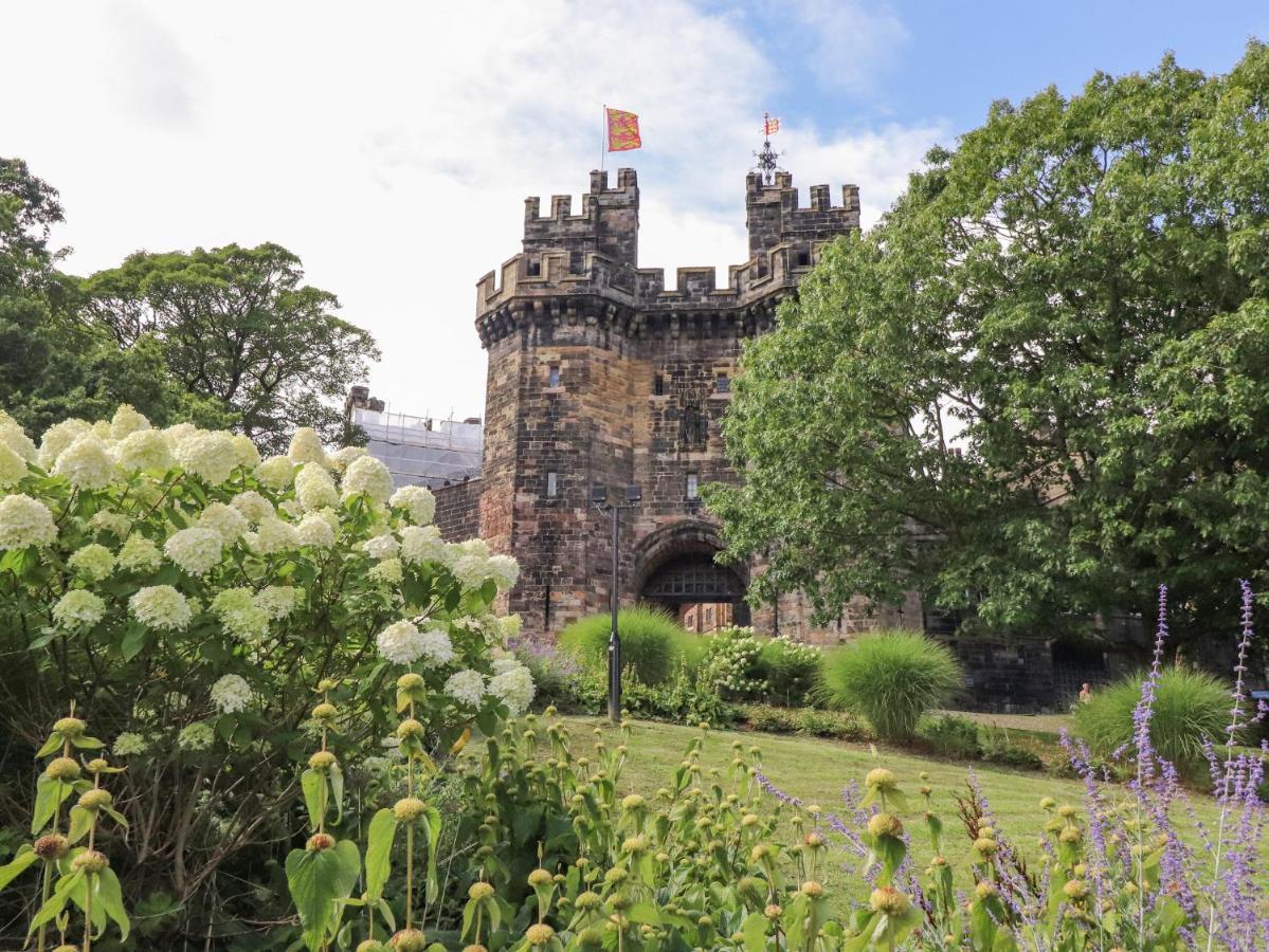 5 Castle Hill Villa Lancaster Buitenkant foto
